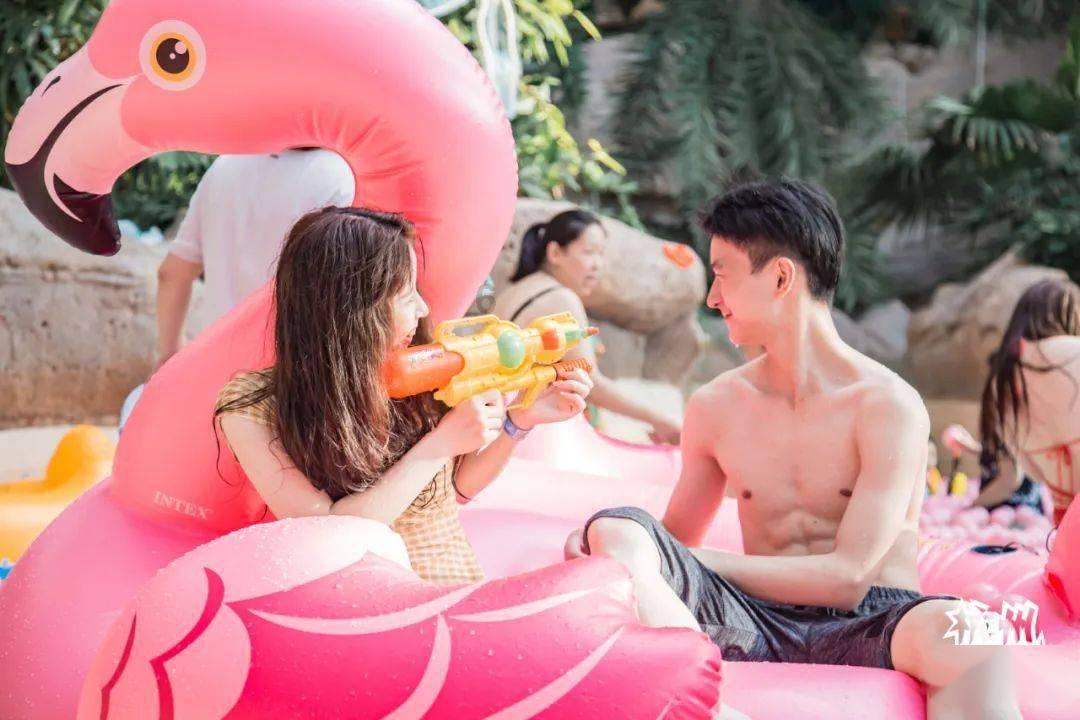 吉鹿力问答社区,快来发现更多一位女孩,你怎么问她,她总对我说喜欢,而所谓的喜欢,对我是爱吗?她的喜欢到底意味着什么的乐趣!
